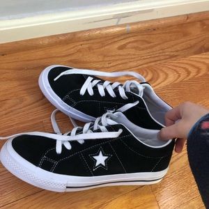 Black converse